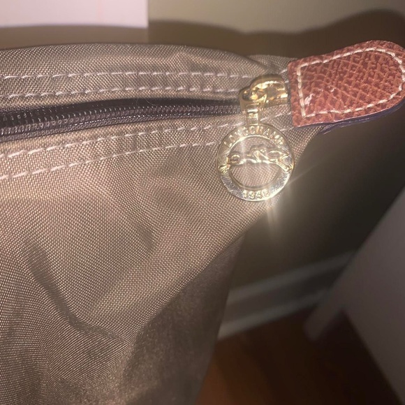 Olive Green Longchamp Bag - Picture 4 of 4